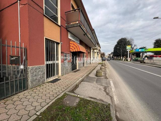 Locale Commerciale in vendita a Macherio, Lombardia