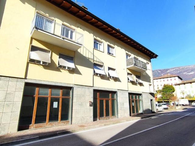 Locale Commerciale in vendita a Comunità della Valle dei Laghi, Madruzzo