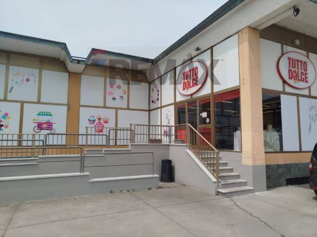 Locale Commerciale in vendita a Ponte Nuovo di Magenta, Magenta