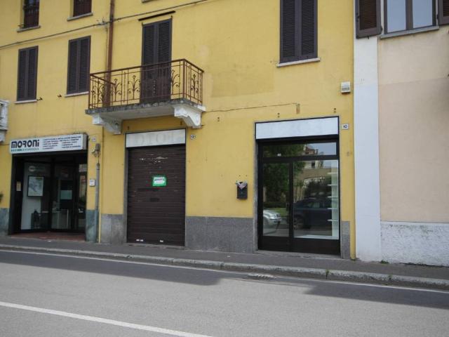Locale Commerciale in vendita a Magenta, Lombardia
