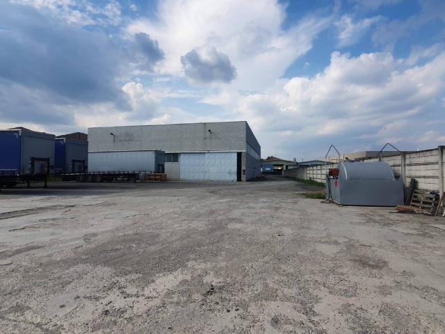Locale Commerciale in vendita a Magnago, Lombardia