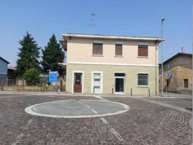 Locale Commerciale in vendita a Mairano, Lombardia
