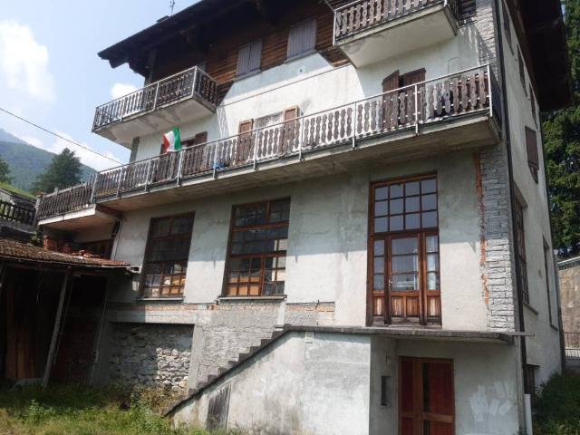 Locale Commerciale in vendita a Piemonte, Verbano-cusio-ossola