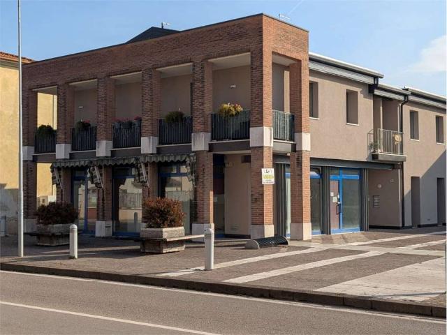 Locale Commerciale in vendita a Molina di Malo, Malo