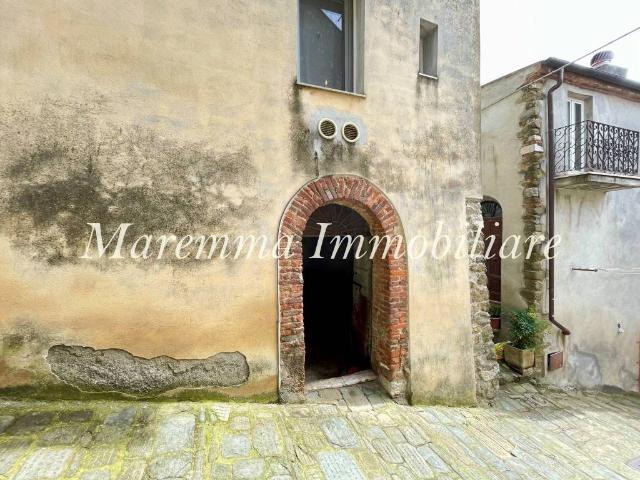 Locale Commerciale in vendita a Unione di Comuni Montani Colline del Fiora, Manciano