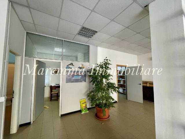 Locale Commerciale in vendita a Unione di Comuni Montani Colline del Fiora, Manciano