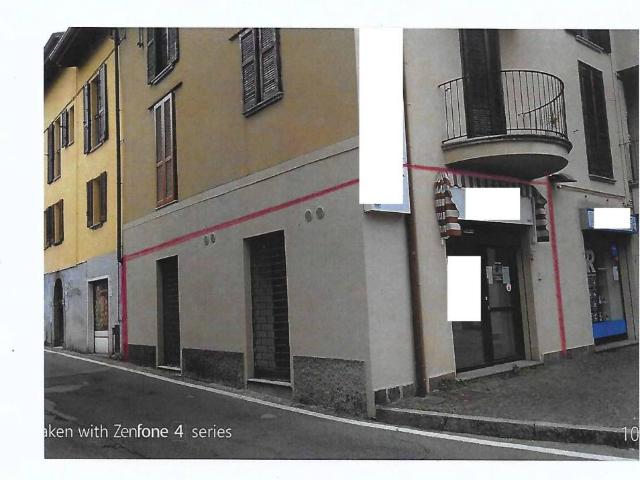 Locale Commerciale in vendita a Mandello Del Lario, Lombardia