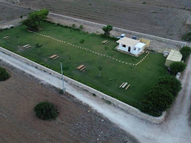Locale Commerciale in vendita a Puglia, Taranto
