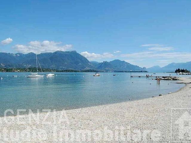 Locale Commerciale in vendita a Montinelle, Manerba Del Garda