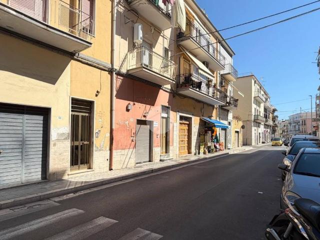 Locale Commerciale in vendita a Puglia, Foggia