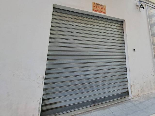 Locale Commerciale in vendita a Siponto, Puglia
