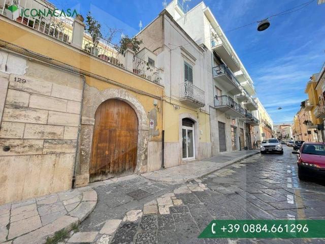 Locale Commerciale in vendita a Puglia, Foggia