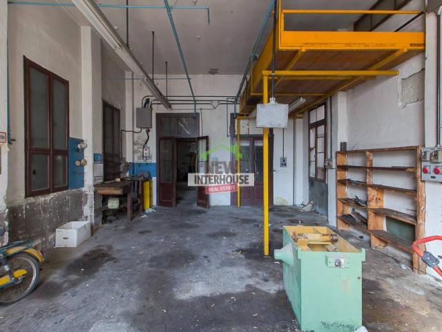 Locale Commerciale in vendita a Maniago, Friuli-Venezia Giulia