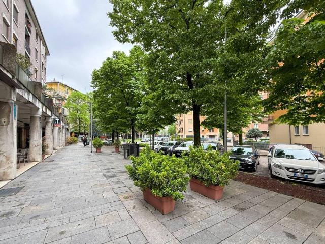 Locale Commerciale in vendita a Valletta Paiolo, San Giorgio Di Mantova