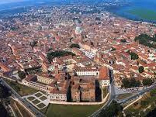 Locale Commerciale in vendita a Fiera-Catena, San Giorgio Di Mantova