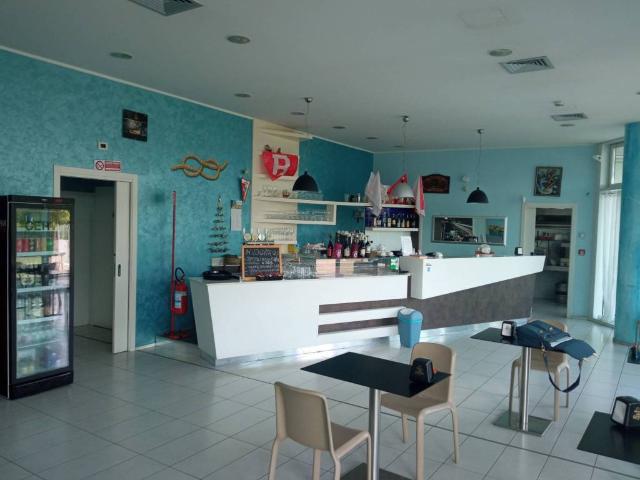 Locale Commerciale in vendita a San Giorgio Di Mantova, Lombardia