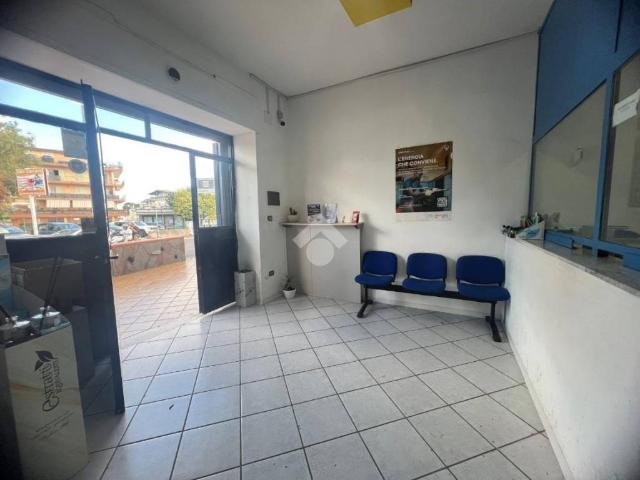 Locale Commerciale in vendita a Marano Di Napoli, Campania