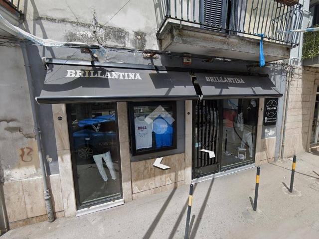 Locale Commerciale in vendita a Marano Di Napoli, Campania