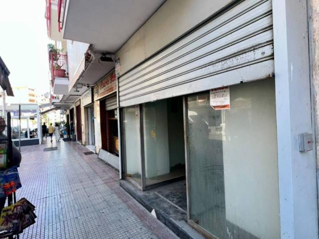 Locale Commerciale in vendita a Marano Di Napoli, Campania