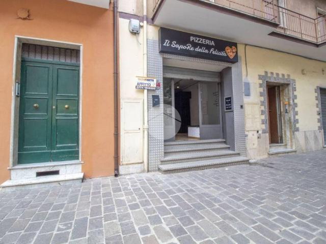 Locale Commerciale in affitto a Osteriola, Roma Capitale