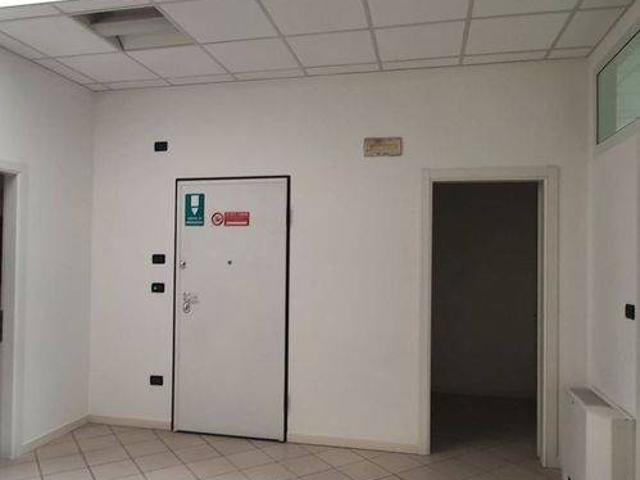 Locale Commerciale in vendita a Marcon, Veneto