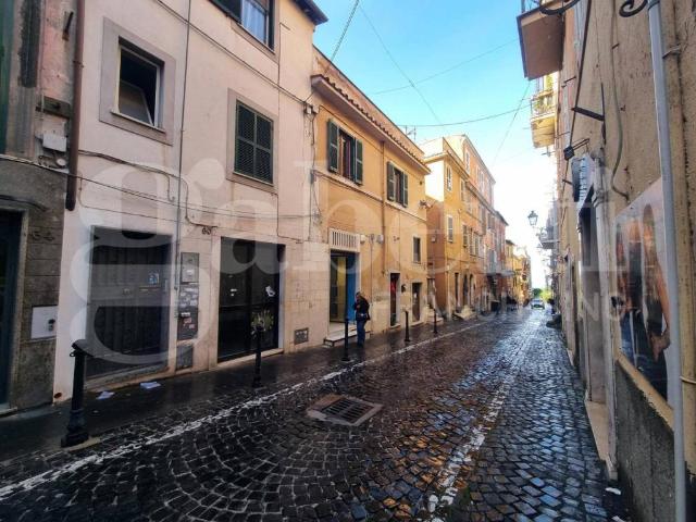 Locale Commerciale in vendita a Roma Capitale, Lazio