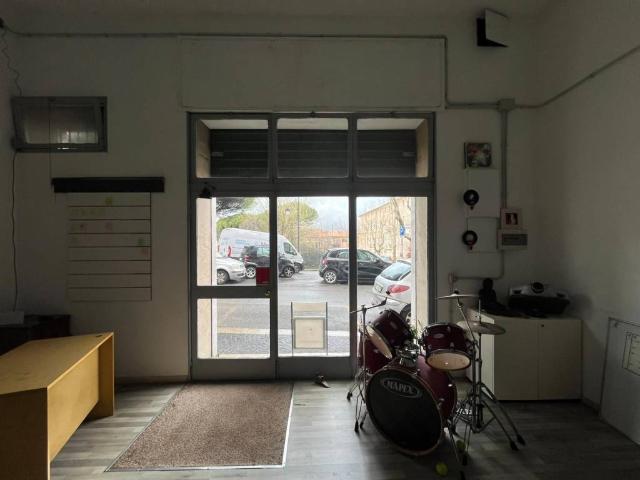 Locale Commerciale in vendita a Roma Capitale, Lazio
