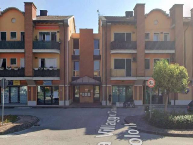 Locale Commerciale in vendita a Marsan, Marostica