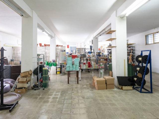 Locale Commerciale in vendita a Marsala, Sicilia
