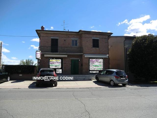 Locale Commerciale in vendita a Marsciano, Umbria