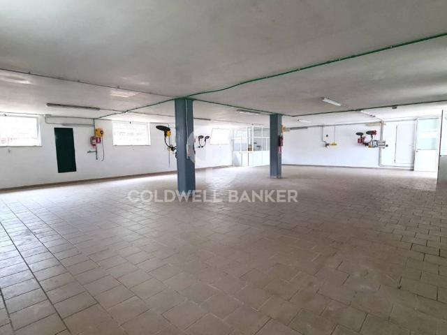 Locale Commerciale in vendita a Puglia, Taranto