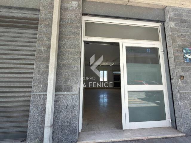 Locale Commerciale in vendita a Puglia, Taranto