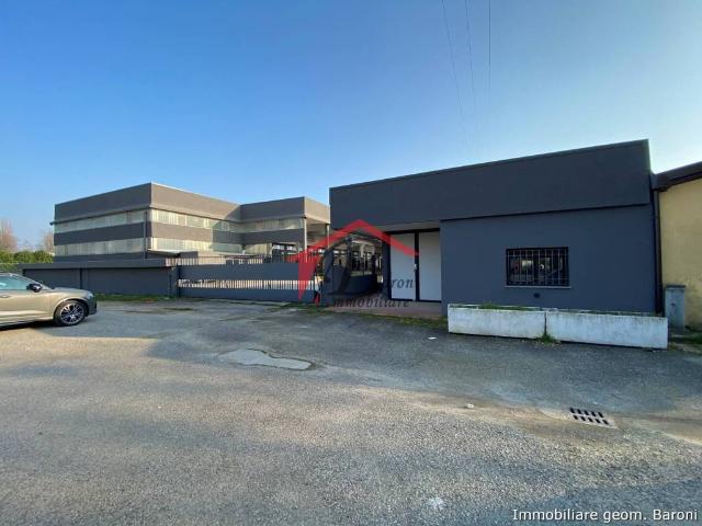 Locale Commerciale in vendita a Martinengo, Lombardia