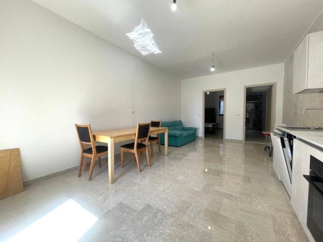 Locale Commerciale in vendita a Unione dei Comuni della Val Vibrata, Martinsicuro
