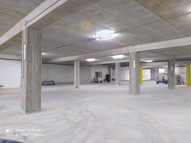 Locale Commerciale in vendita a Puglia, Taranto