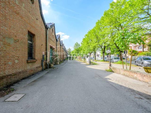 Locale Commerciale in vendita a Unione dei comuni della Bassa Romagna, Massa Lombarda