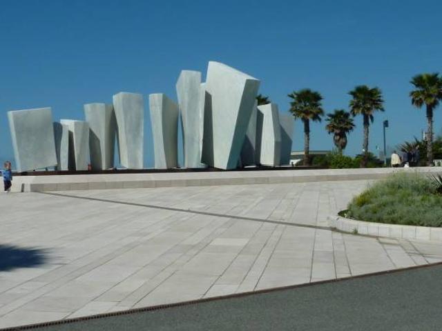Locale Commerciale in vendita a San Carlo, Marina Di Massa