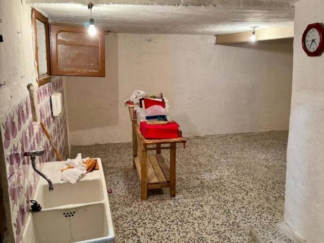 Locale Commerciale in vendita a Rione Spine Bianche, Matera
