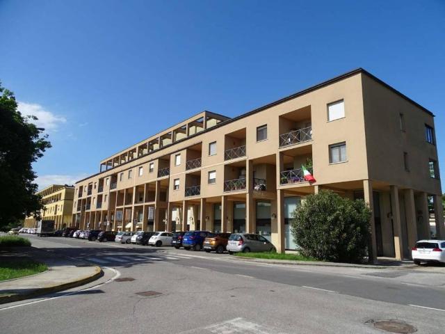 Locale Commerciale in vendita a Molinetto, Mazzano