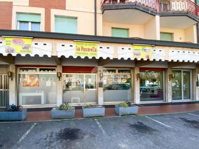 Locale Commerciale in vendita a Molinetto, Mazzano