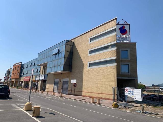 Locale Commerciale in vendita a Molinetto, Mazzano