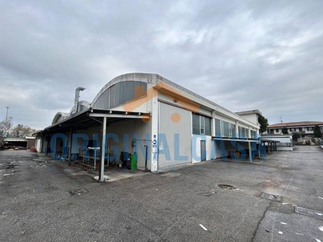 Locale Commerciale in vendita a Molinetto, Mazzano