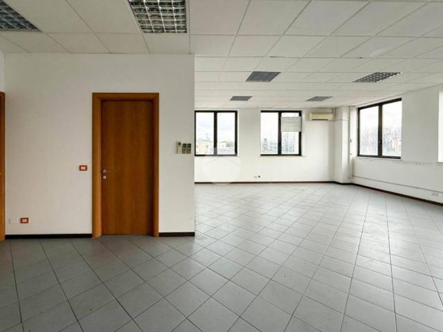 Locale Commerciale in vendita a Molinetto, Mazzano