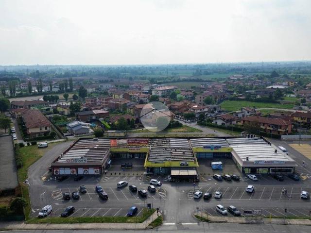 Locale Commerciale in vendita a Molinetto, Mazzano