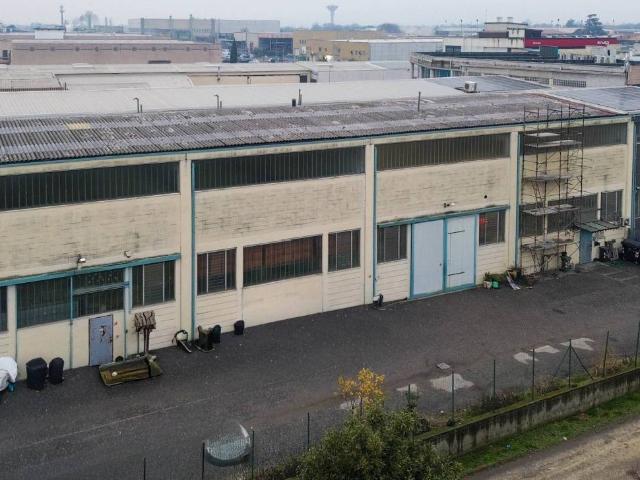 Locale Commerciale in vendita a Molinetto, Mazzano