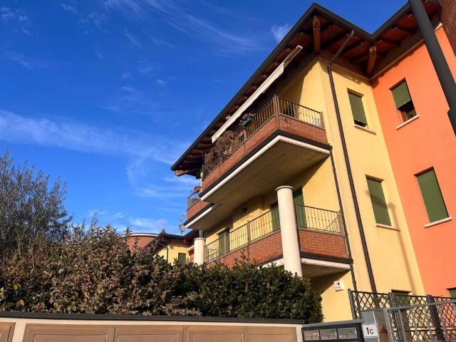 Locale Commerciale in vendita a Mazzano, Lombardia