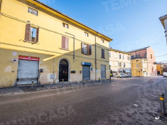 Locale Commerciale in vendita a Nuovo Circondario Imolese, Medicina