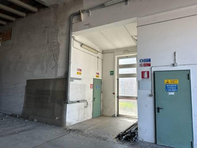 Locale Commerciale in vendita a Unione Comuni Modenesi Area Nord, Medolla