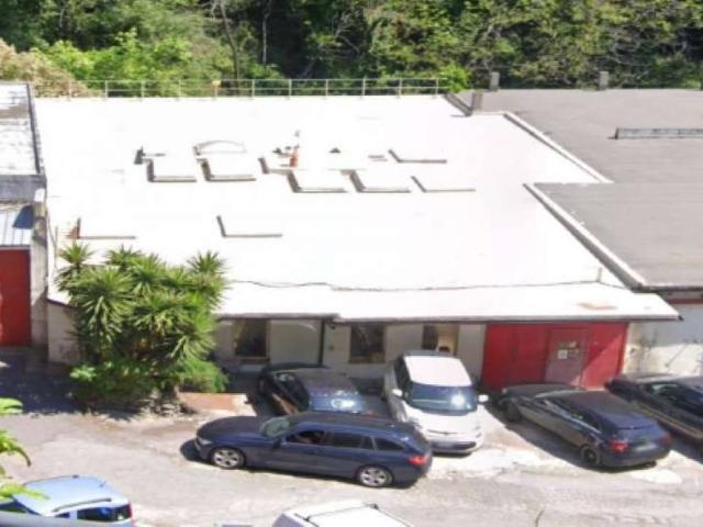 Locale Commerciale in vendita a Mele, Liguria
