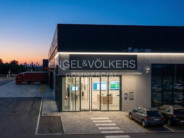 Locale Commerciale in vendita a Melzo, Lombardia